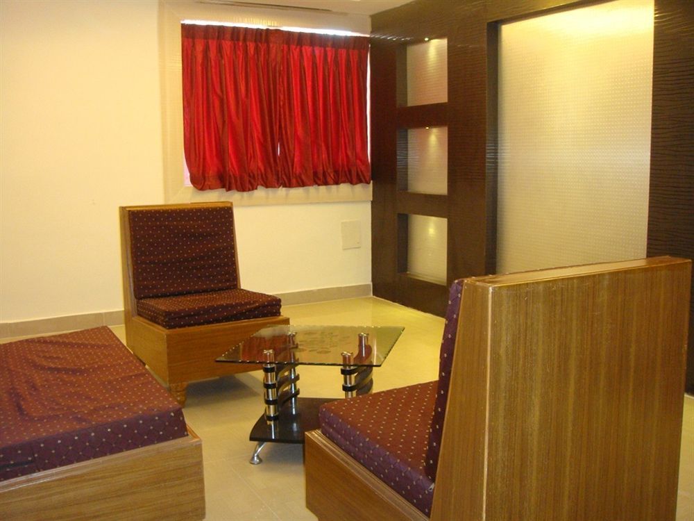 Hotel Mars Τσενάι Εξωτερικό φωτογραφία