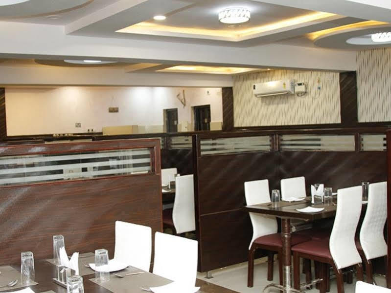 Hotel Mars Τσενάι Εξωτερικό φωτογραφία